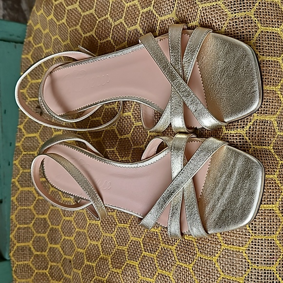 NWOT! J. Crew Gold Shimmer Special Occasion Sandals - Picture 2 of 6